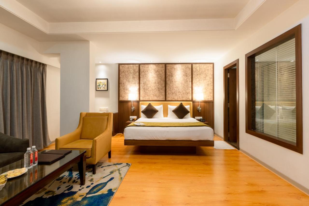 Freesia By Express Inn Palghar Bagian luar foto