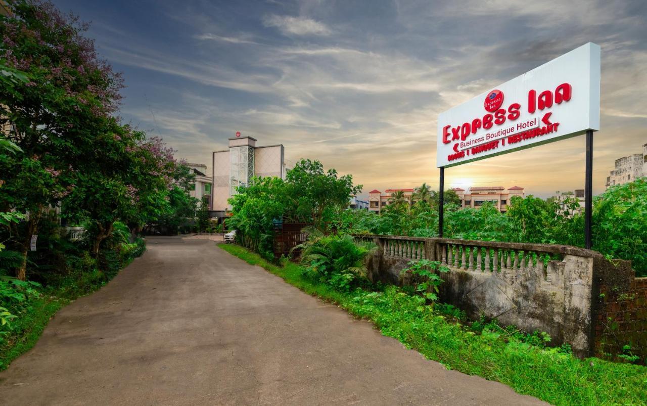Freesia By Express Inn Palghar Bagian luar foto